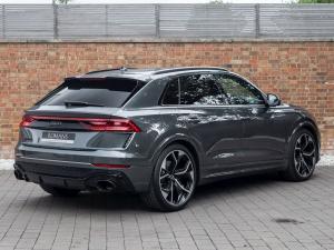 Audi RS Q8 Vorsprung 2020 года  (UK)